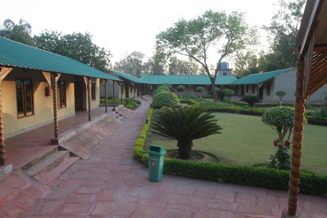 Dr. Sudha'S Ayurveda Otel Muzaffarnagar Dış mekan fotoğraf