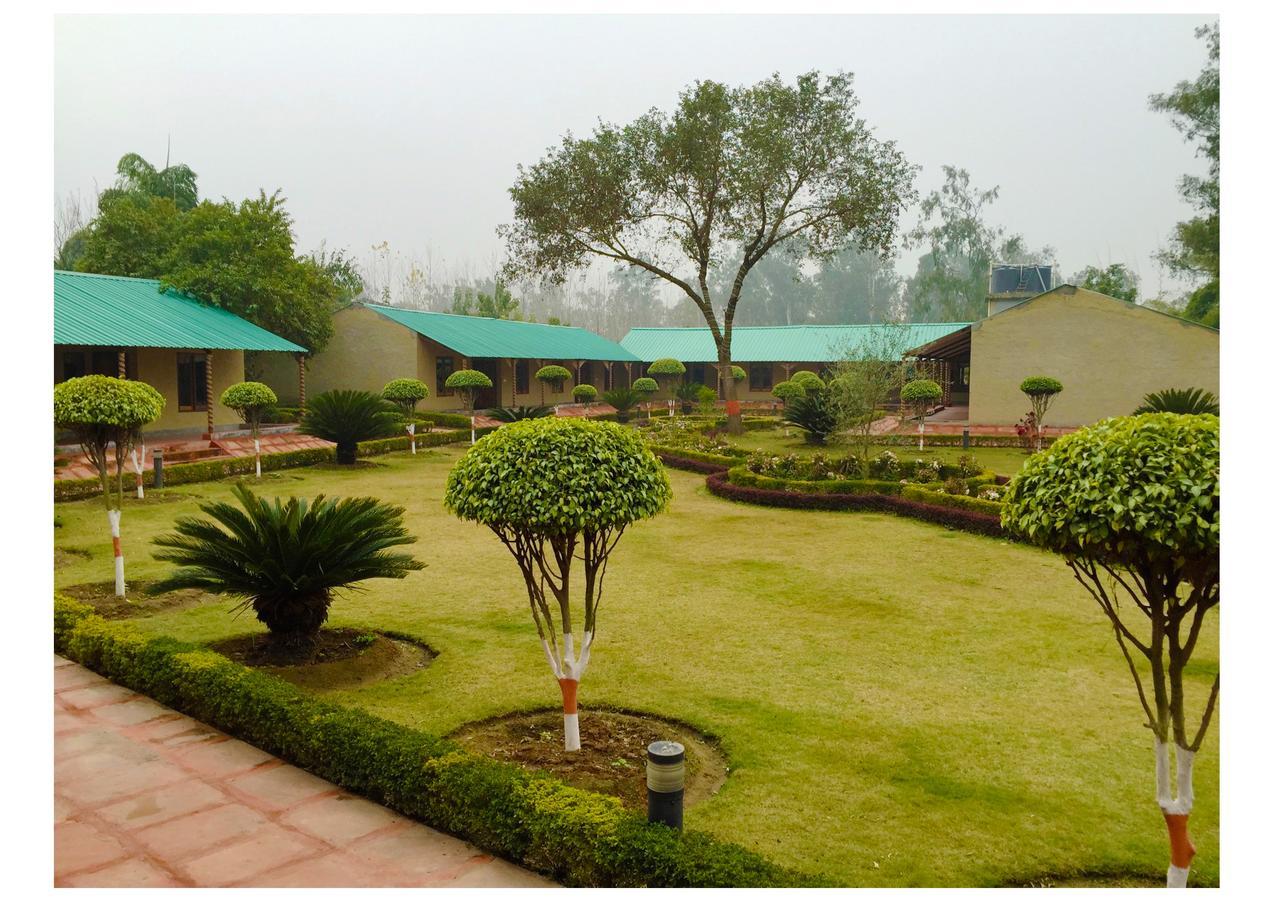 Dr. Sudha'S Ayurveda Otel Muzaffarnagar Dış mekan fotoğraf